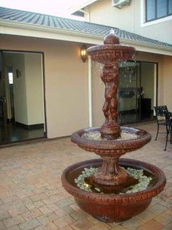 Avalon Guest House Amanzimtoti Bagian luar foto